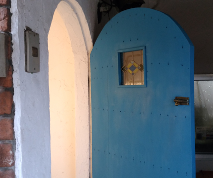 チョークペイントの新色「ジヴェルニー」で塗装したトイレのドア3