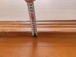 リフォーム前の敷居と床の段差